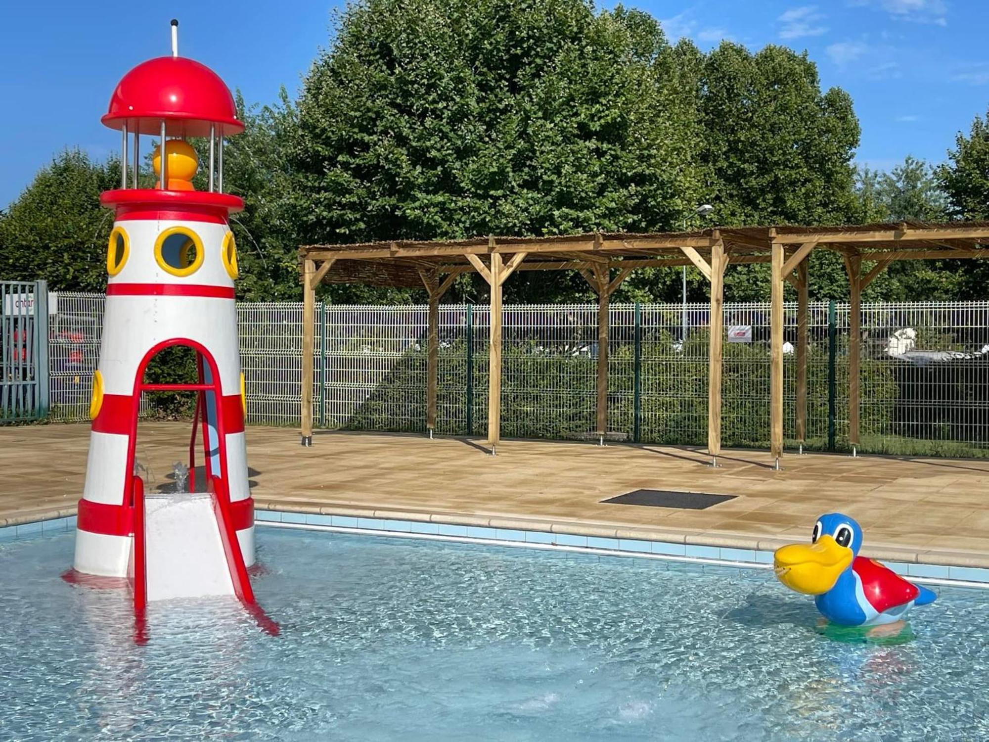 Camping De Thoissey *** Exterior foto